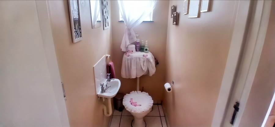 2 Bedroom Property for Sale in Westdene Free State